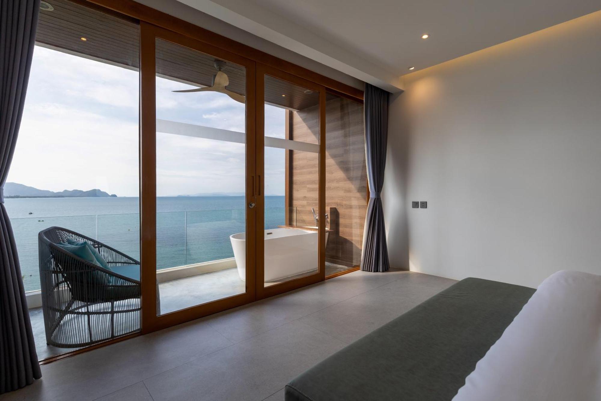 X-Sea Khanom Harbor Bay Resort エクステリア 写真